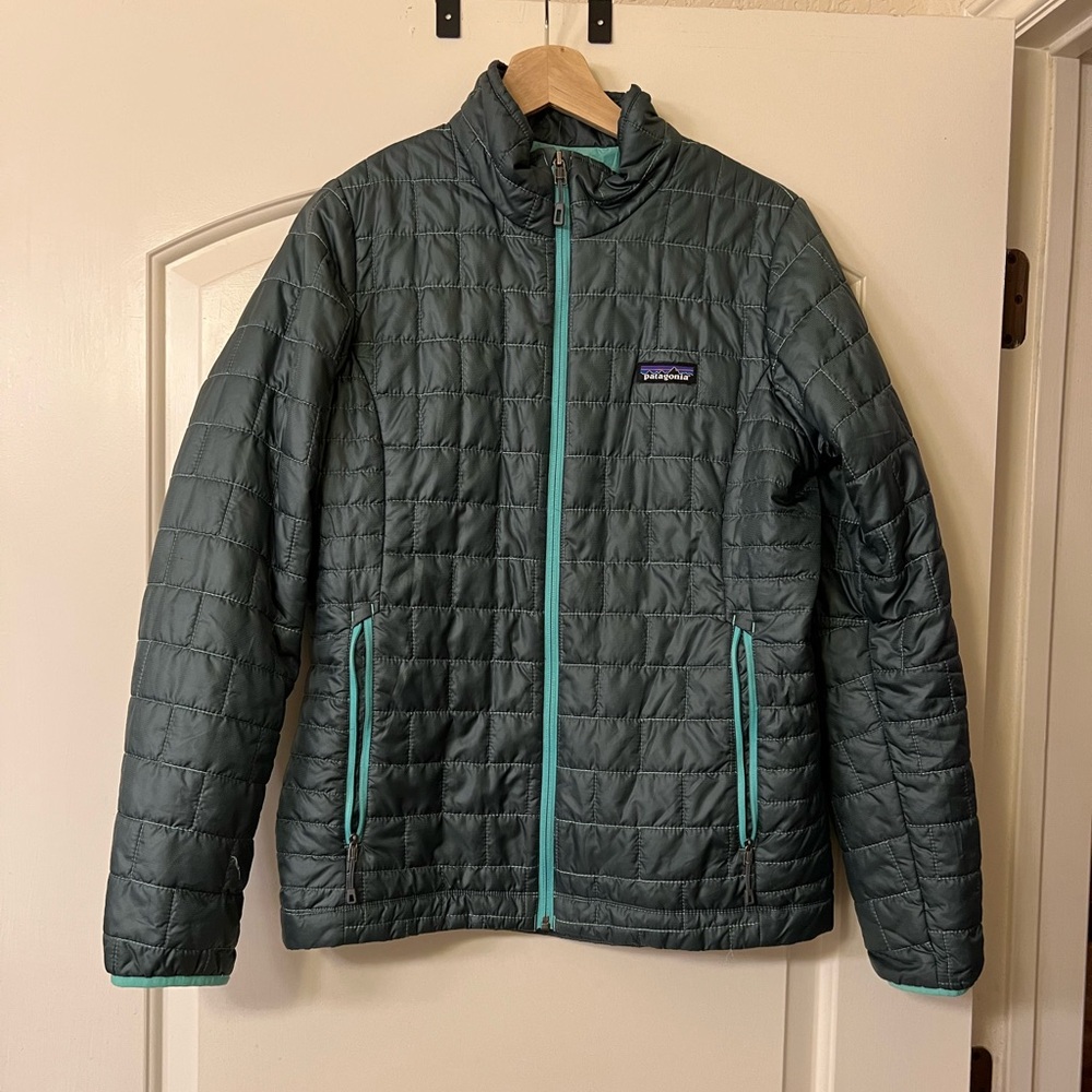 Patagonia Nano Puff jacket teal green light turquoise interior good cond